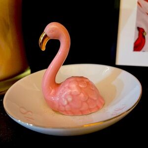 Pink flamingo ring holder